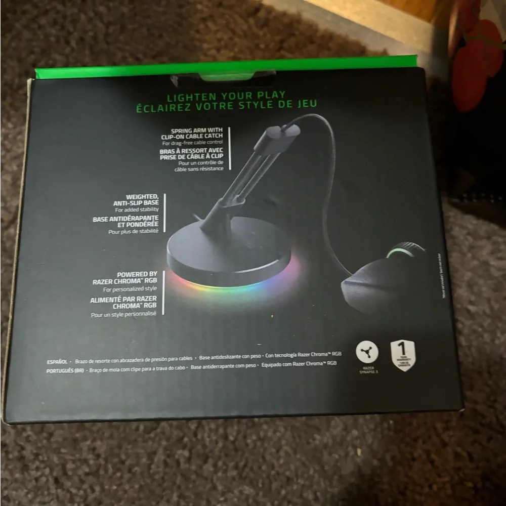 Razer Mouse bungee‎ chroma V3 NIB rainbow light up cord control